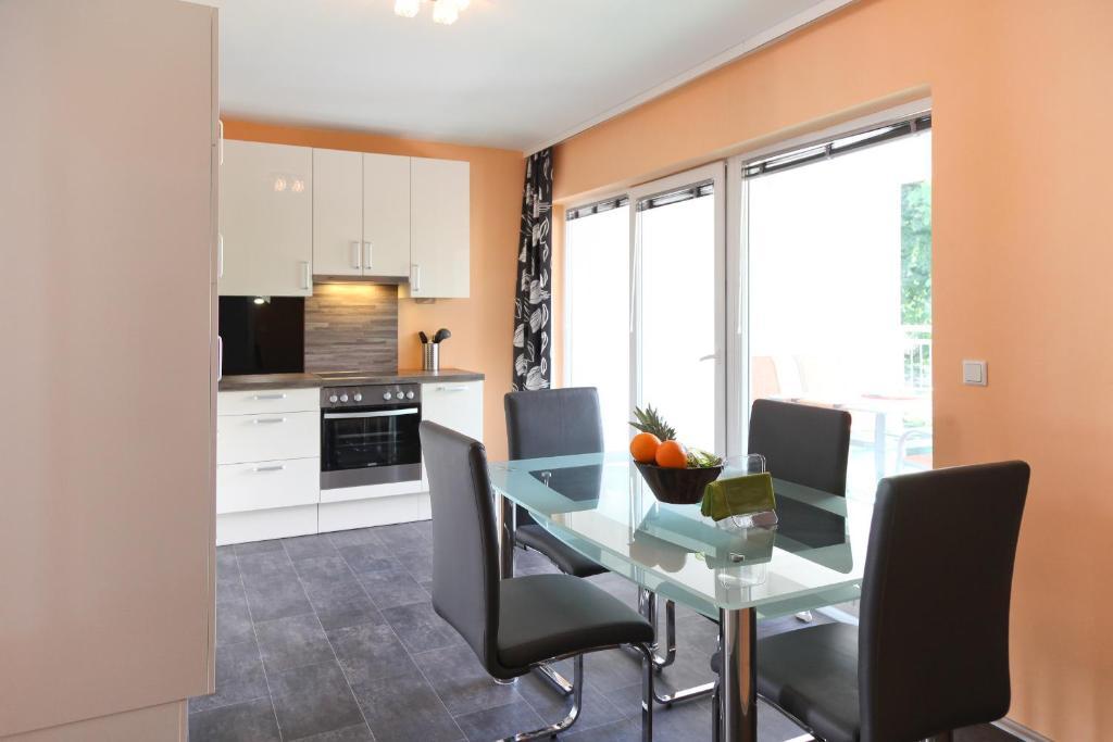 3 Rooms Sunny Apartments-Schoenbrunn, 100M2 With Balcony Vienna Bilik gambar