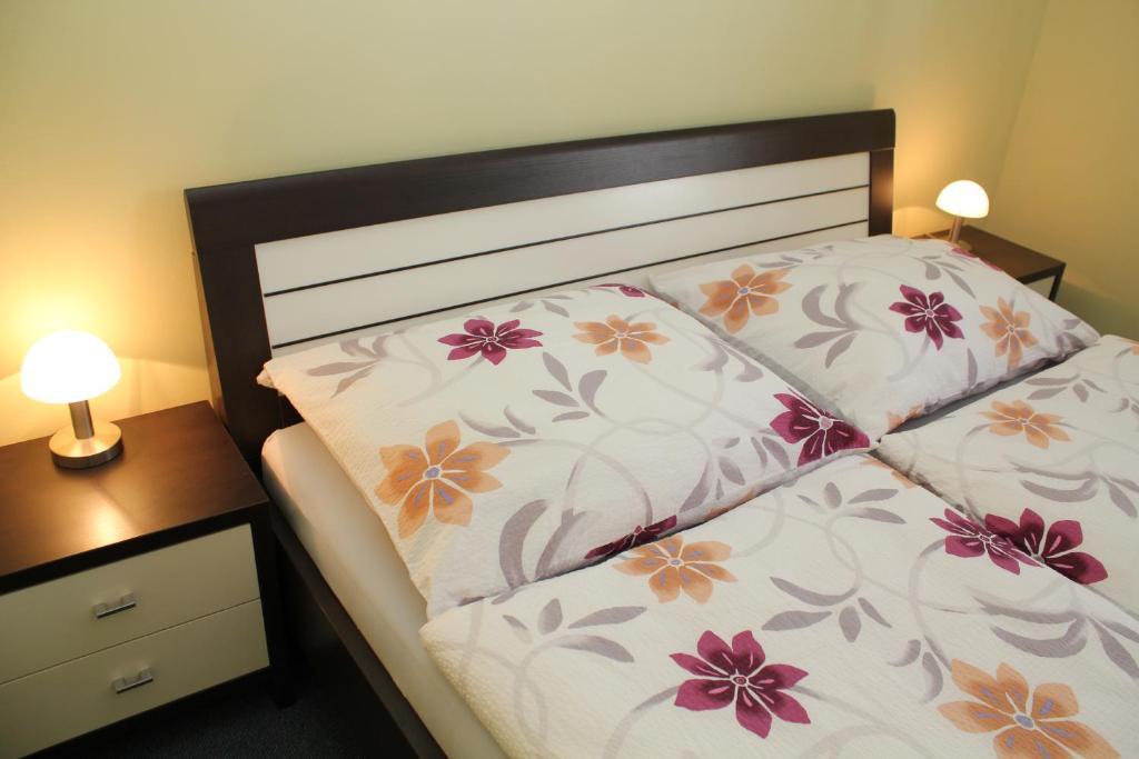 3 Rooms Sunny Apartments-Schoenbrunn, 100M2 With Balcony Vienna Bilik gambar